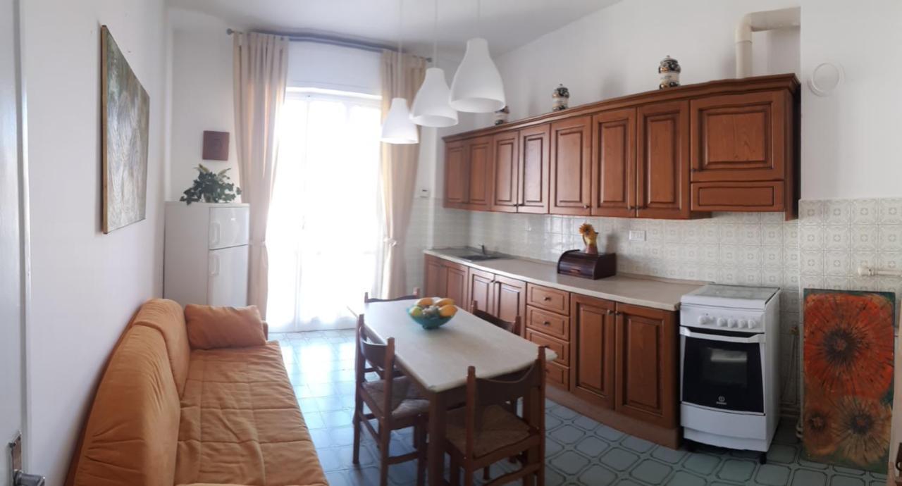 Vreni Lodge Finale Ligure Exterior foto